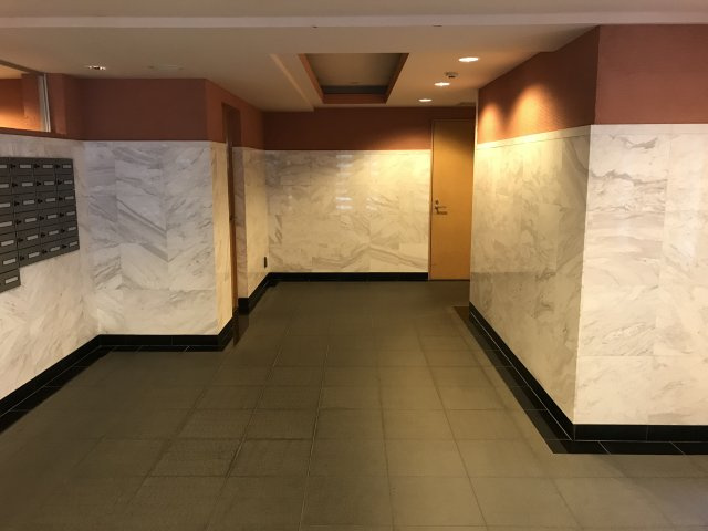 スカイコート新小岩のロビー