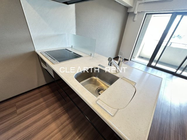 コンシェリア南麻布 ＜ＴＯＫＹＯ ＰＲＥＭＩＵＭ＞ ＷＥＳＴのキッチン|同タイプ別住戸写真となります。現況と異なる場合がございます。