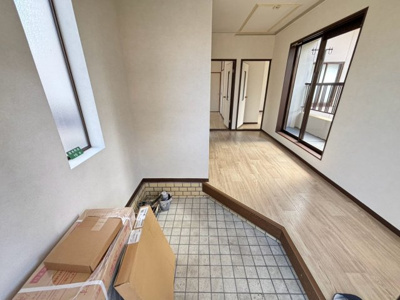【玄関】 | 王子町　中古一戸建