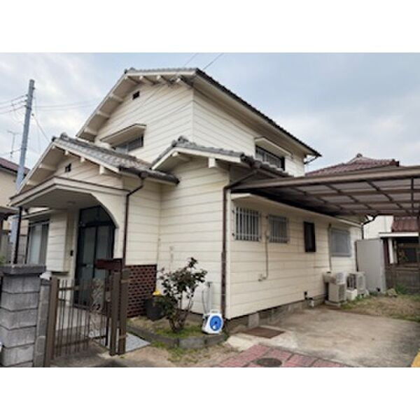 口里戸建ての外観