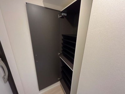 【玄関】 | 仮)八王子市北野町マンション新築工事(カリハチオウジシキタノマチマンションシンチクコウジ)