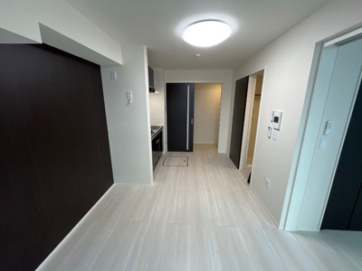 【居間・リビング】 | 仮)八王子市北野町マンション新築工事(カリハチオウジシキタノマチマンションシンチクコウジ)