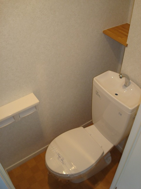 エンクレスト渡辺通南のトイレ|清潔感のあるトイレです