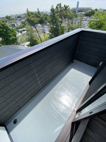 T＆Fレジデンス妙蓮寺のバルコニー