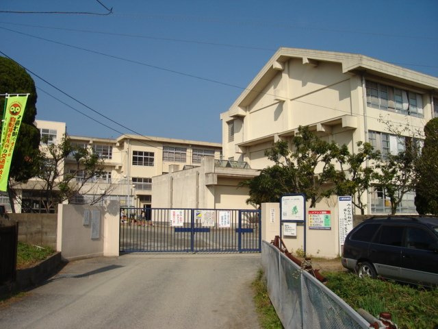 ジュノー山みず木の周辺|福岡市立和白小学校まで729ｍ