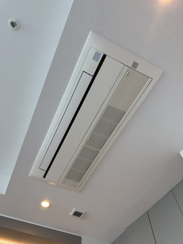 中目黒アトラスタワーの冷暖房・空調設備|ビルトインエアコン（リビング）