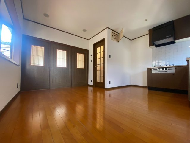 城南町４丁目戸建ての居間・リビング