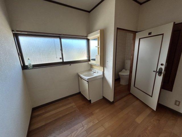門司区庄司町　中古住宅の洋室|２F真ん中洋室7帖