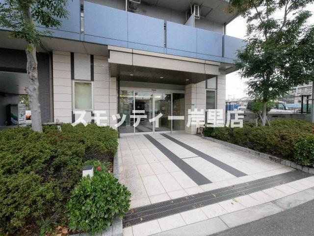 リアライズ住之江公園のエントランス|落ち着いたエントランスです