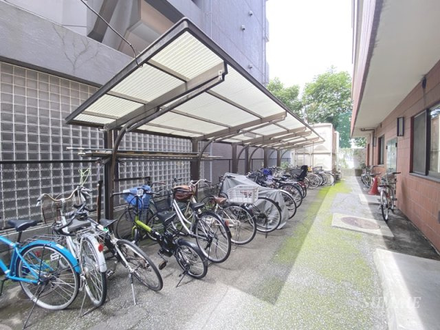 リーベンスハイム大宮のその他共用部分|屋根付き駐輪スペース☆