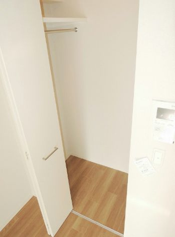 アーバネックス谷町Ⅱの収納|アーバネックス谷町Ⅱ　ウォークインクローゼット