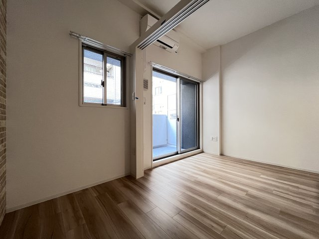 【洋室】 | セレニテ難波ミラク壱番館