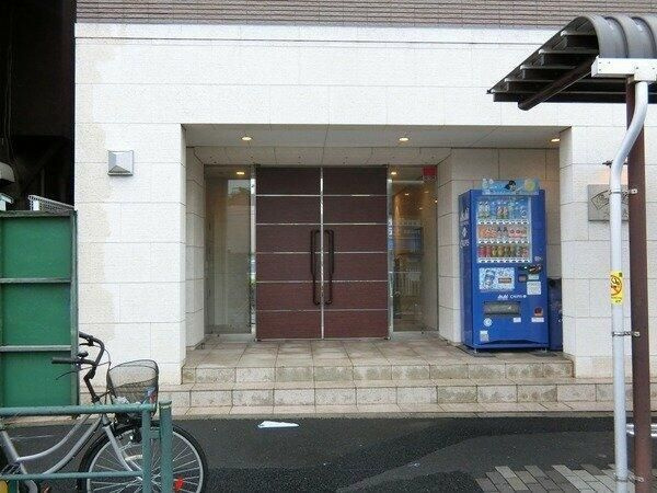 パークウェル大島のエントランス