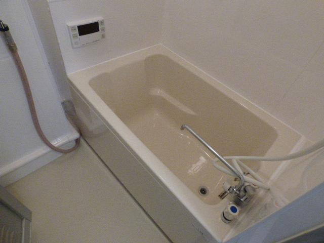 清水ビルの浴室