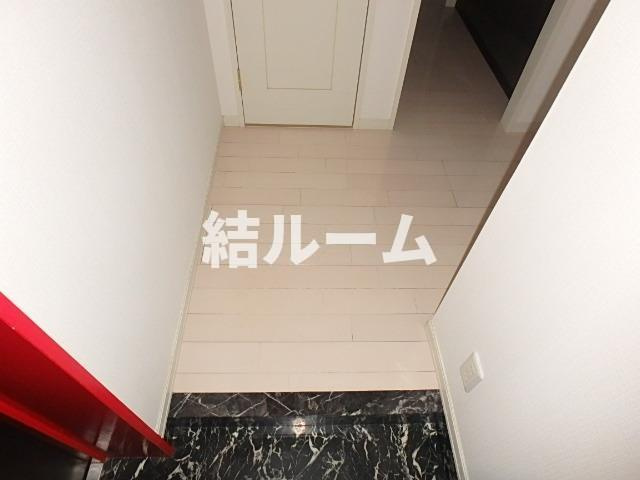板橋区宮本町の賃貸マンションの玄関