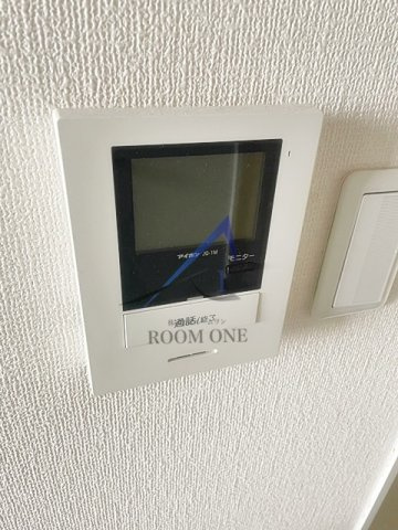 新日本パレス小伝馬町のセキュリティ|モニター付きインターホンです。