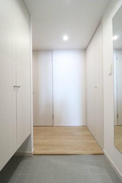 ＧｒａｎＤｕｏ三軒茶屋９の玄関