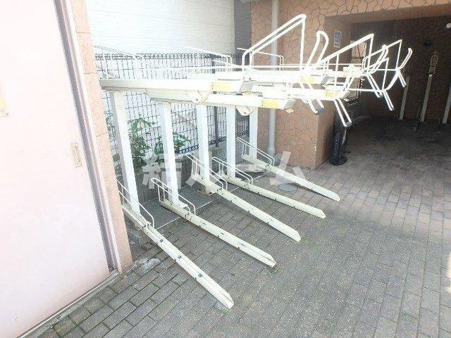 練馬区練馬１丁目の賃貸マンションの駐車場