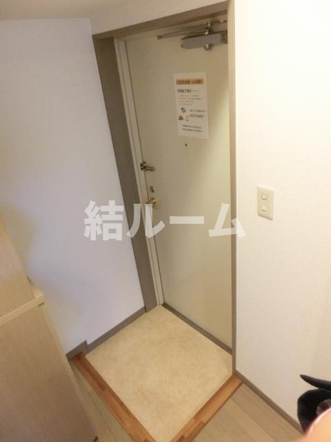 練馬区練馬１丁目の賃貸マンションの玄関