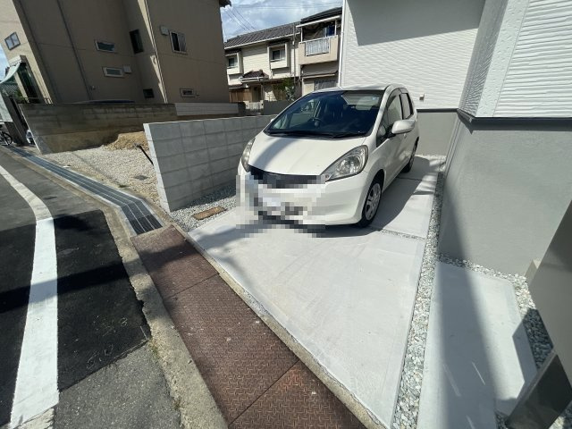 明石市魚住町西岡part4の駐車場