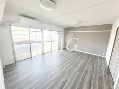 【居間・リビング】 | エステート河辺１号棟 | 洋室のお部屋です。