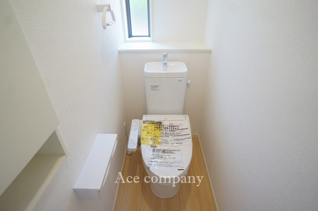 【トイレ】 | 八尾市安中町8丁目 | トイレは1階と2階の各階に完備♪ともに同仕様のシャワートイレです☆