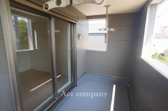 【バルコニー】 | 八尾市安中町8丁目 | 南西向きのインナーバルコニー☆三方に開口部があります☆