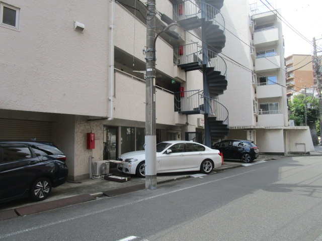 豊島区駒込１丁目の店舗事務所