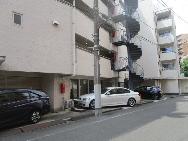 豊島区駒込１丁目の店舗事務所