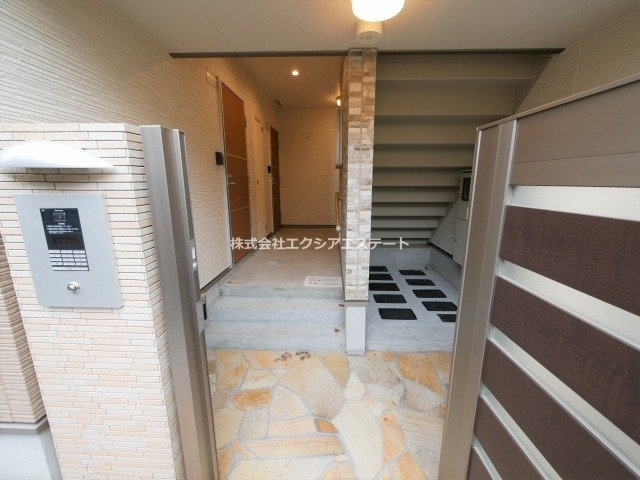 フジパレス中加賀屋Ⅰ番館のエントランス