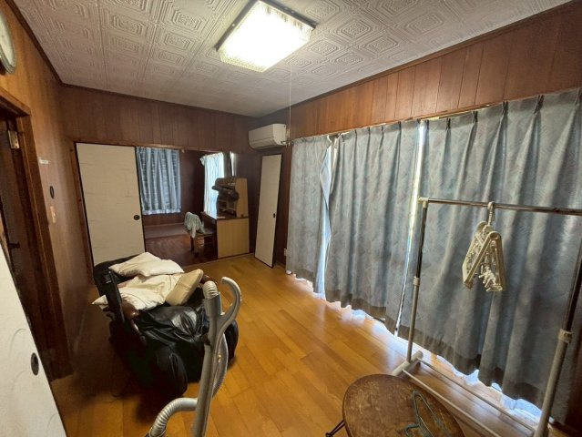 宮古島市伊良部 中古戸建の洋室