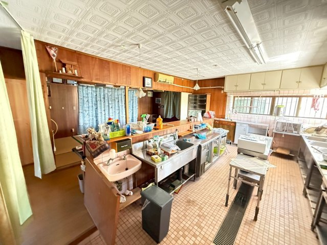 宮古島市伊良部 中古戸建のキッチン