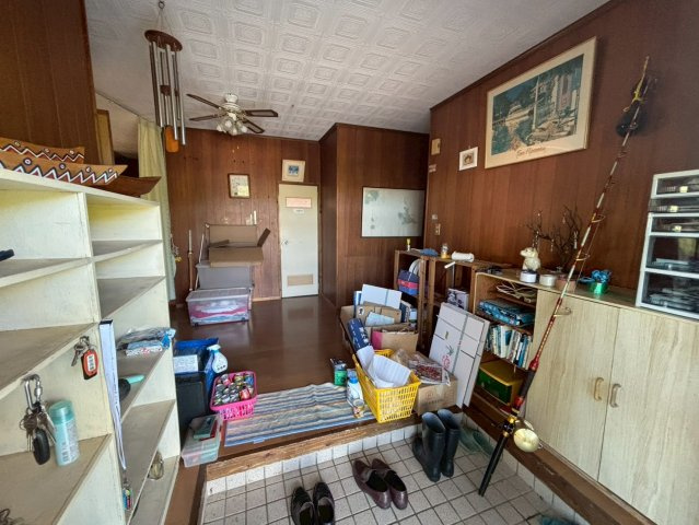 宮古島市伊良部 中古戸建の玄関
