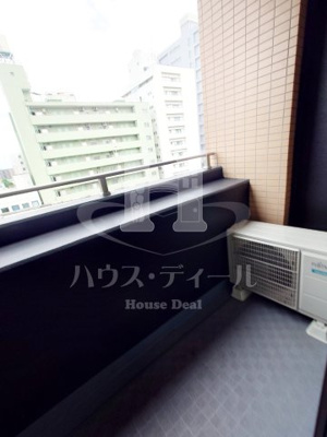 【バルコニー】 | LaSante板橋本町 | 外からの目が気にならないバルコニーで洗濯物が干せます