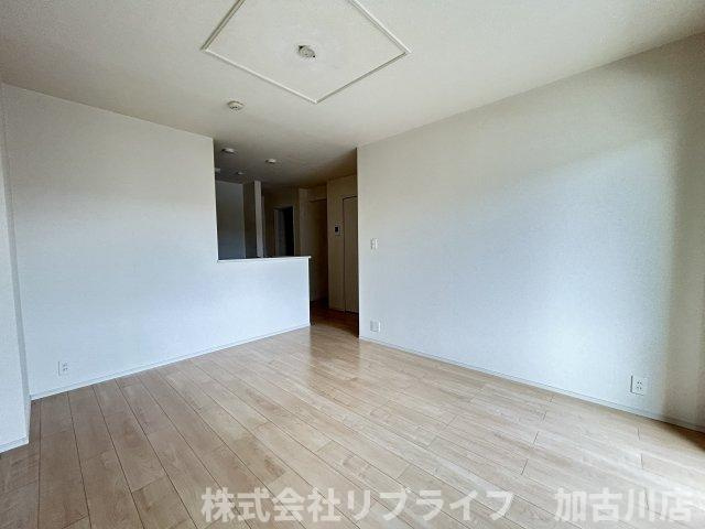 サンクスSの居間・リビング|※１階のお部屋のお写真です※