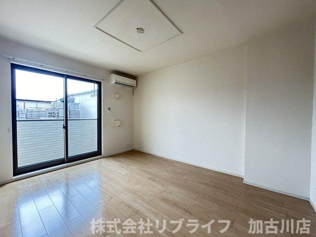 サンクスSの居間・リビング|※１階のお部屋のお写真です※