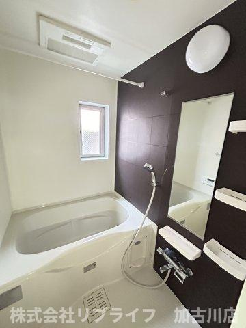 サンクスSの浴室|※１階のお部屋のお写真です※