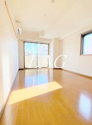【居間・リビング】 | ジャルダンＭ・Ｋ | 洋室のお部屋です。