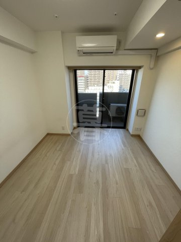 ルーブル川崎貝塚弐番館の居間・リビング