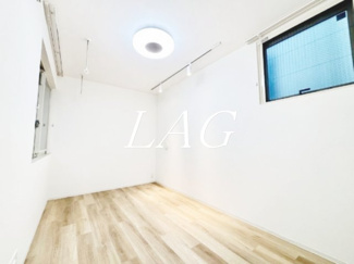 【居間・リビング】 | ＳＰＥＣ　ＲＥＳＩＤＥＮＣＥ　大井５ | 洋室のお部屋です。