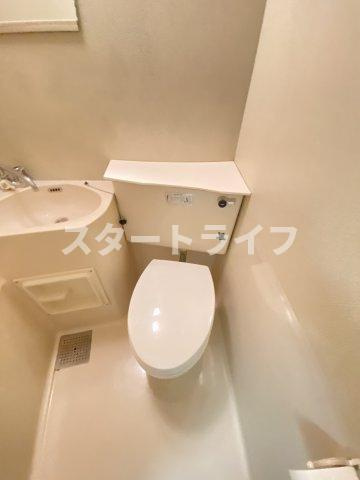 大阪市東淀川区西淡路１丁目の賃貸マンションのトイレ