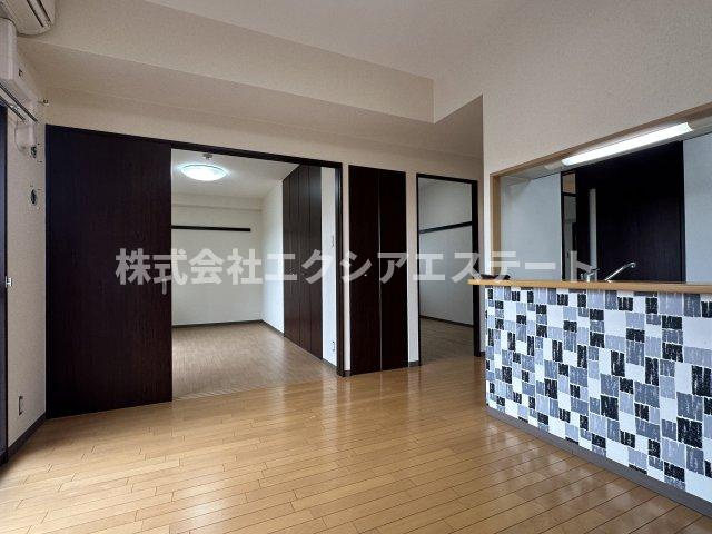 アネックス六兵衛三番館の居間・リビング