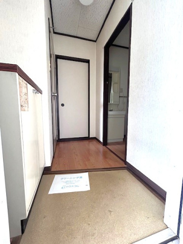 グリーンハウス尾﨑Cの玄関