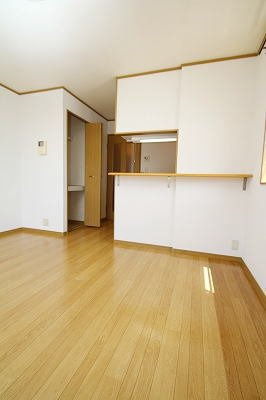Ｊ＆Ｓミレニアムの居間・リビング|こちらのリビングで趣味の時間をお楽しみください