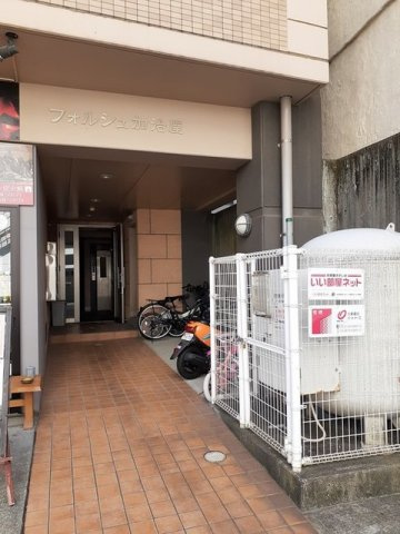 フォルシュ加治屋のエントランス|ゆとりのあるエントランスです
