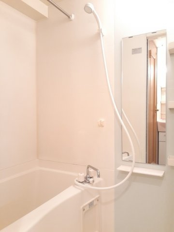 フォルシュ加治屋の浴室|ゆったり過ごせるお風呂です