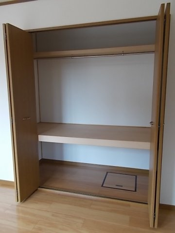 クローバーズヒル田上台の内装|おしゃれな内装です