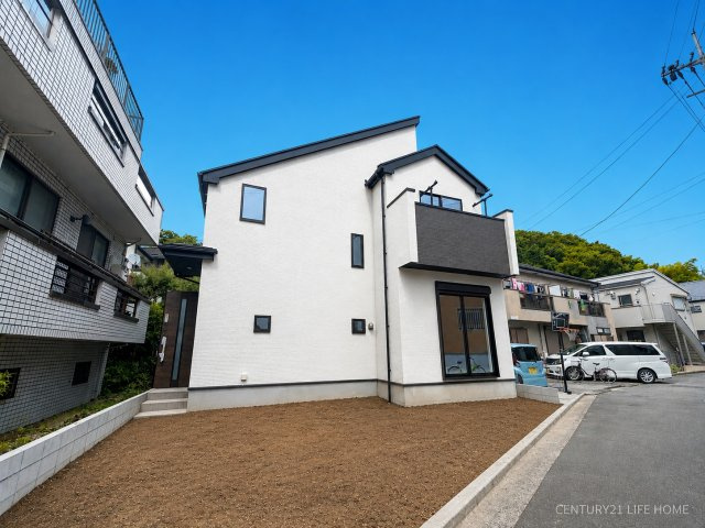 【外観】 | 戸建 川崎市麻生区高石５丁目 | 外観は落ち着いています