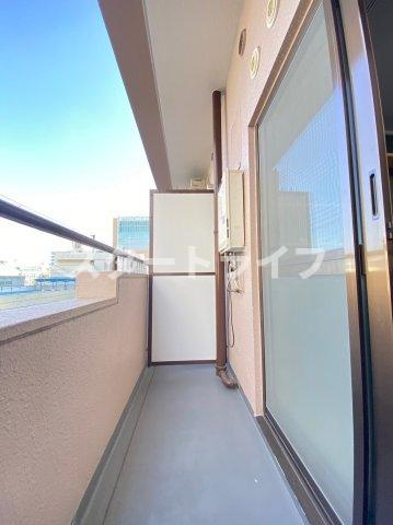 大阪市淀川区宮原５丁目の賃貸マンションのバルコニー