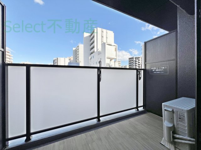 ディアレイシャス矢場町のバルコニー